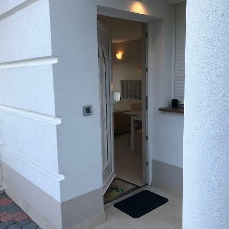 Apartment Santa Marcici